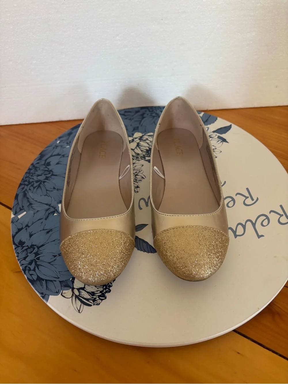 The Children’s Place Gold Glitter Ballet Flats Girls 4